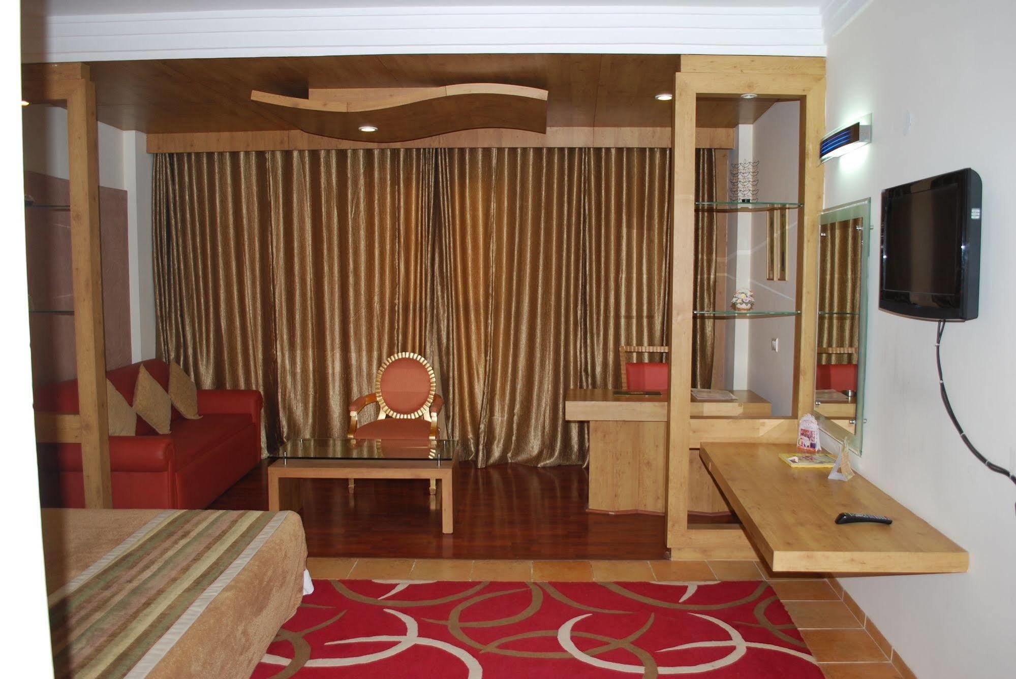 K C Residency Katra Katra (Jammu and Kashmir) Luaran gambar